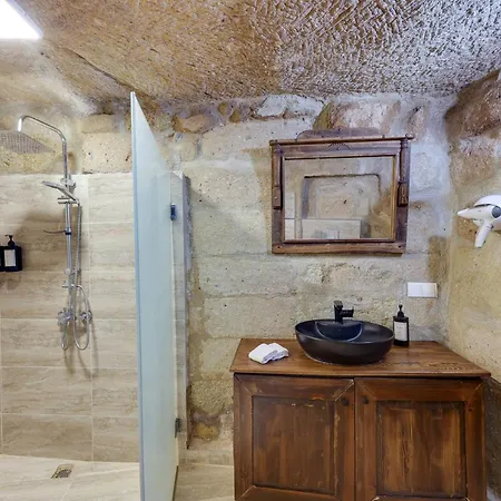 Castle Cave Cappadocia Hotel